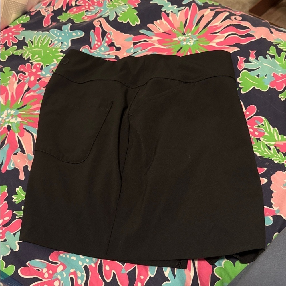 Lilly Pulitzer Beatriz Skort UPF 50+, Style# 012315, Size 0, Onyx - Picture 6 of 11